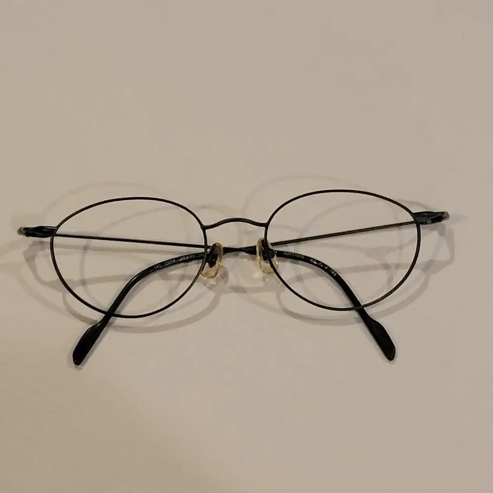 Nikon Duratitanium Eyeglasses DT4212  52x20x145 Black made in Japan